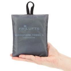 FRILUFTS MICROFIBRE TOWEL - Reisehandtuch Rot 9 FRILUFTS MICROFIBRE TOWEL - Reisehandtuch Rot -Frilufts 5637686095 d microfibre towel frilufts 24